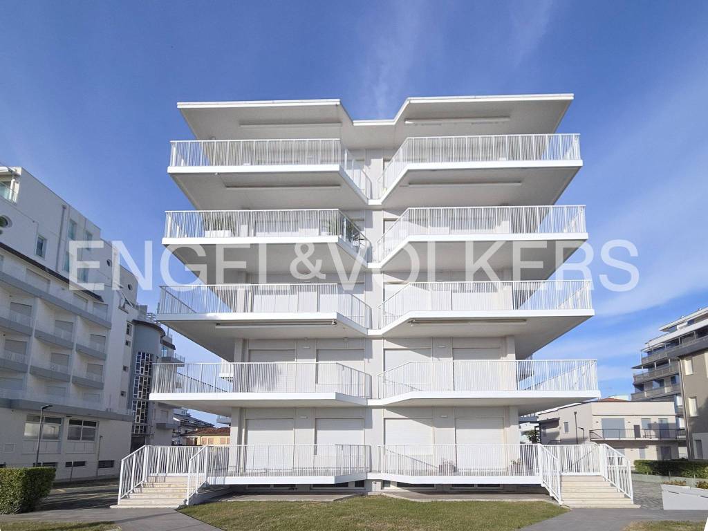 appartamento in vendita a Jesolo in zona Lido