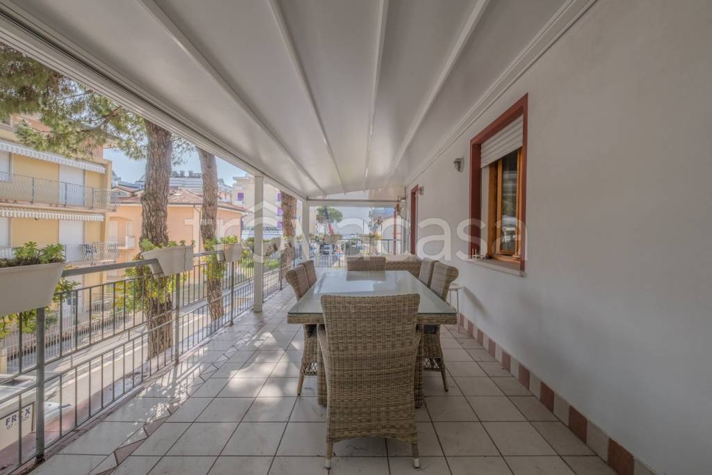 appartamento in vendita a Jesolo in zona Lido