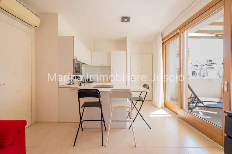 appartamento in vendita a Jesolo in zona Lido