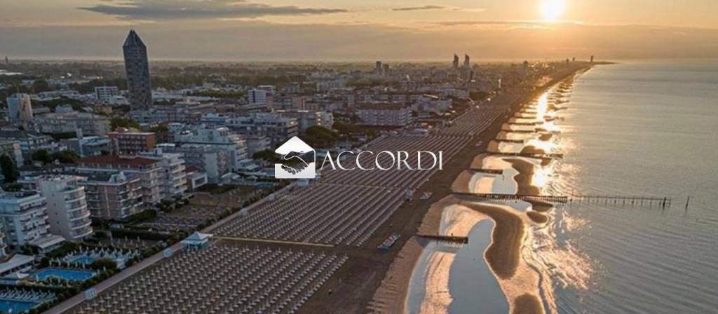 negozio in vendita a Jesolo in zona Lido