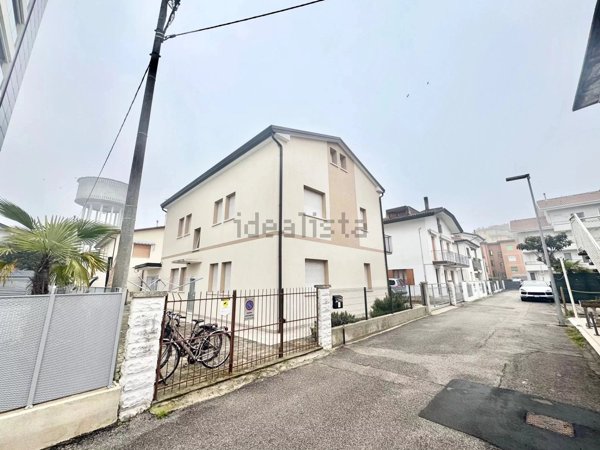 appartamento in vendita a Jesolo in zona Lido