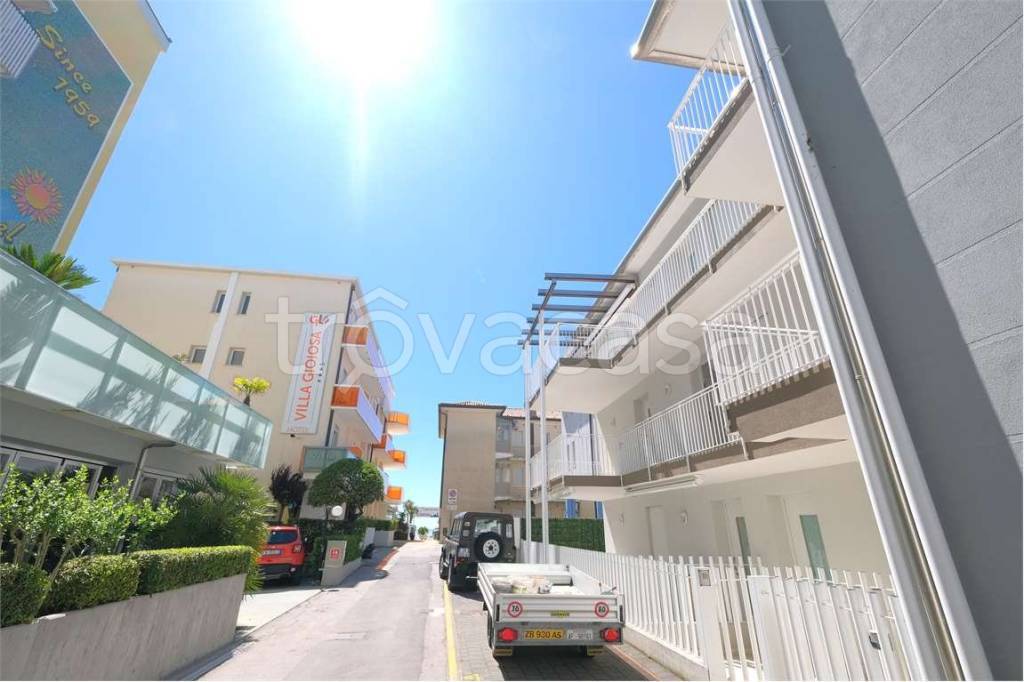 appartamento in vendita a Jesolo in zona Lido