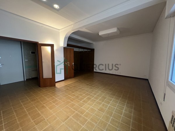 appartamento in vendita a Jesolo in zona Lido