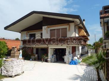 casa indipendente in vendita a Jesolo