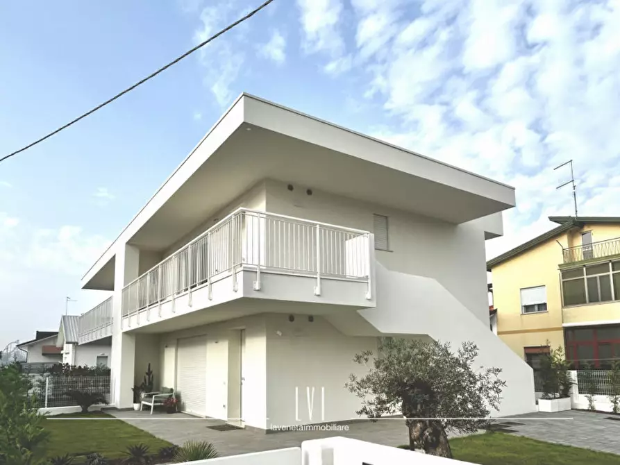 appartamento in vendita a Jesolo in zona Lido