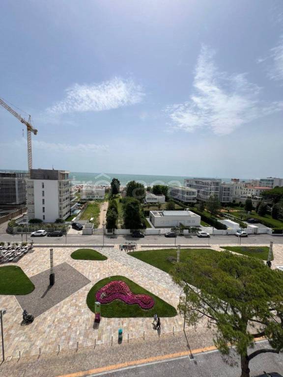 appartamento in vendita a Jesolo in zona Lido