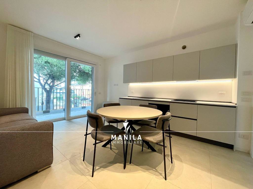 appartamento in vendita a Jesolo in zona Lido