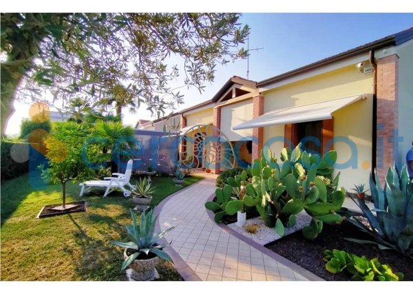 casa indipendente in vendita a Jesolo