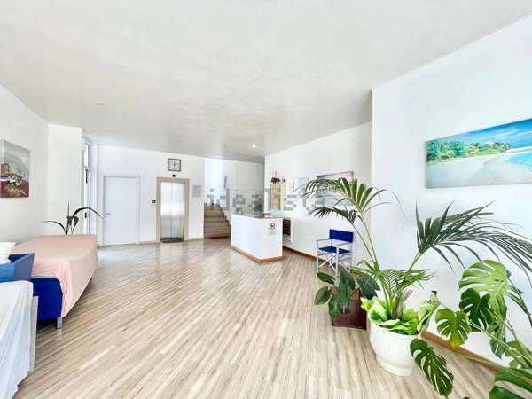 appartamento in vendita a Jesolo in zona Lido