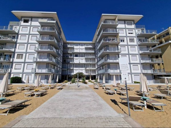 appartamento in vendita a Jesolo in zona Lido