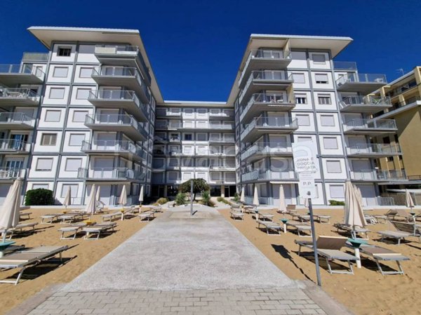 appartamento in vendita a Jesolo in zona Lido