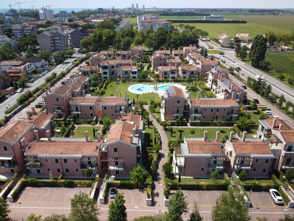 appartamento in vendita a Jesolo in zona Lido