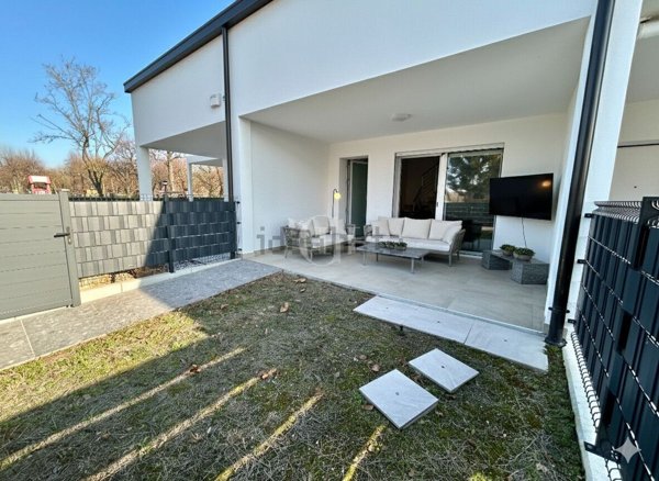 casa indipendente in vendita a Jesolo in zona Lido