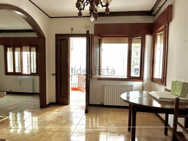 appartamento in vendita a Jesolo in zona Lido