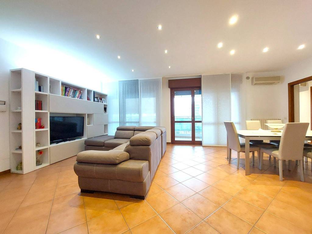 appartamento in vendita a Jesolo in zona Lido