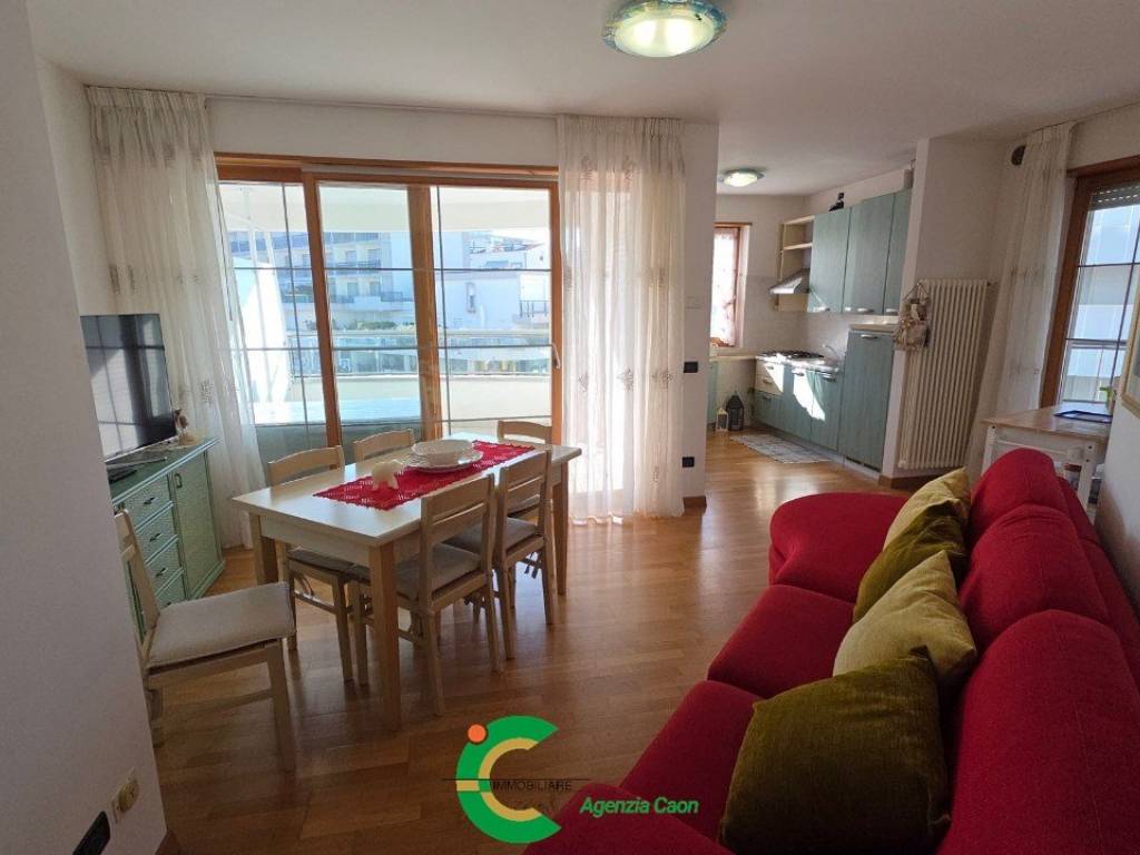 appartamento in vendita a Jesolo in zona Lido