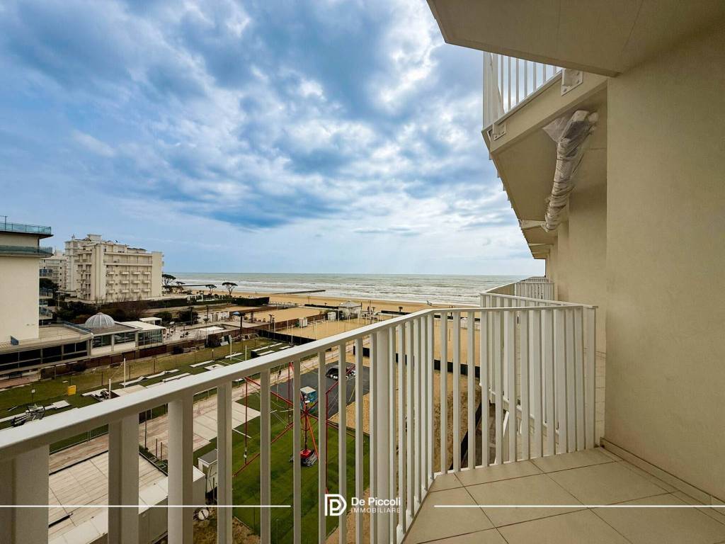 appartamento in vendita a Jesolo in zona Lido