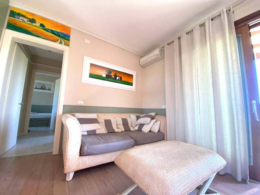 appartamento in vendita a Jesolo in zona Lido