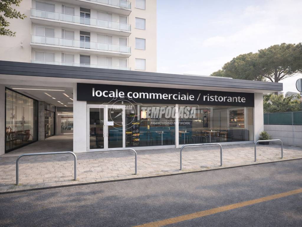 negozio in vendita a Jesolo in zona Lido