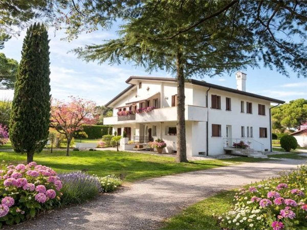 casa indipendente in vendita a Jesolo in zona Lido