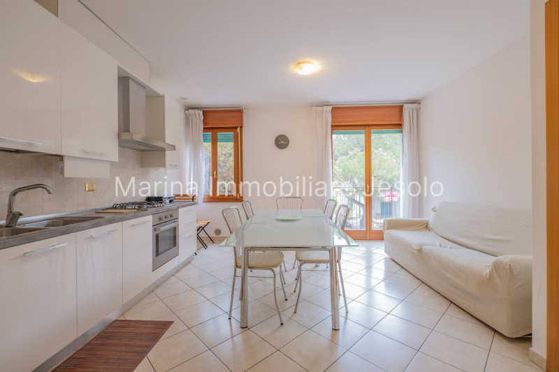 appartamento in vendita a Jesolo in zona Lido