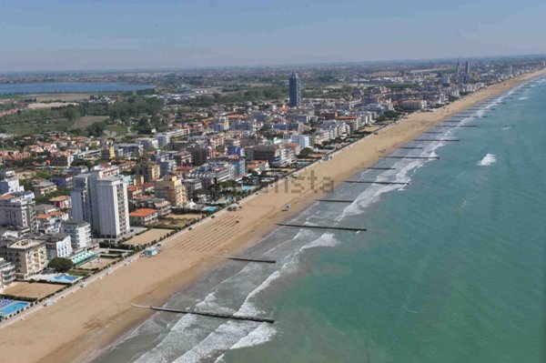 appartamento in vendita a Jesolo in zona Lido