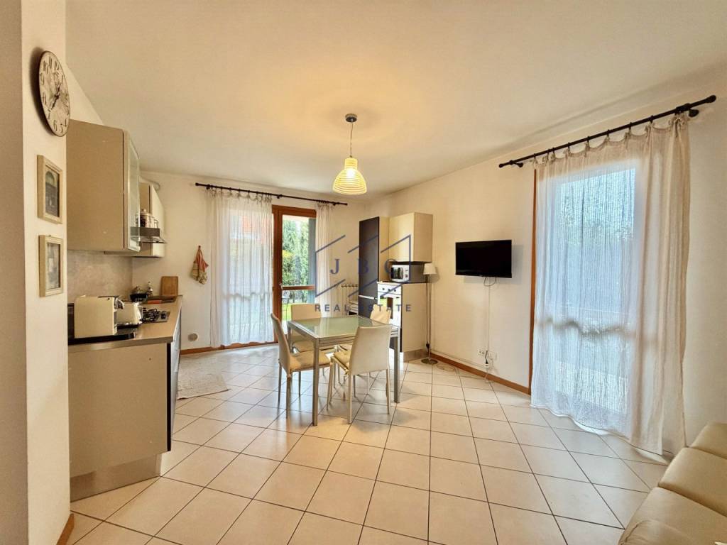 appartamento in vendita a Jesolo in zona Lido