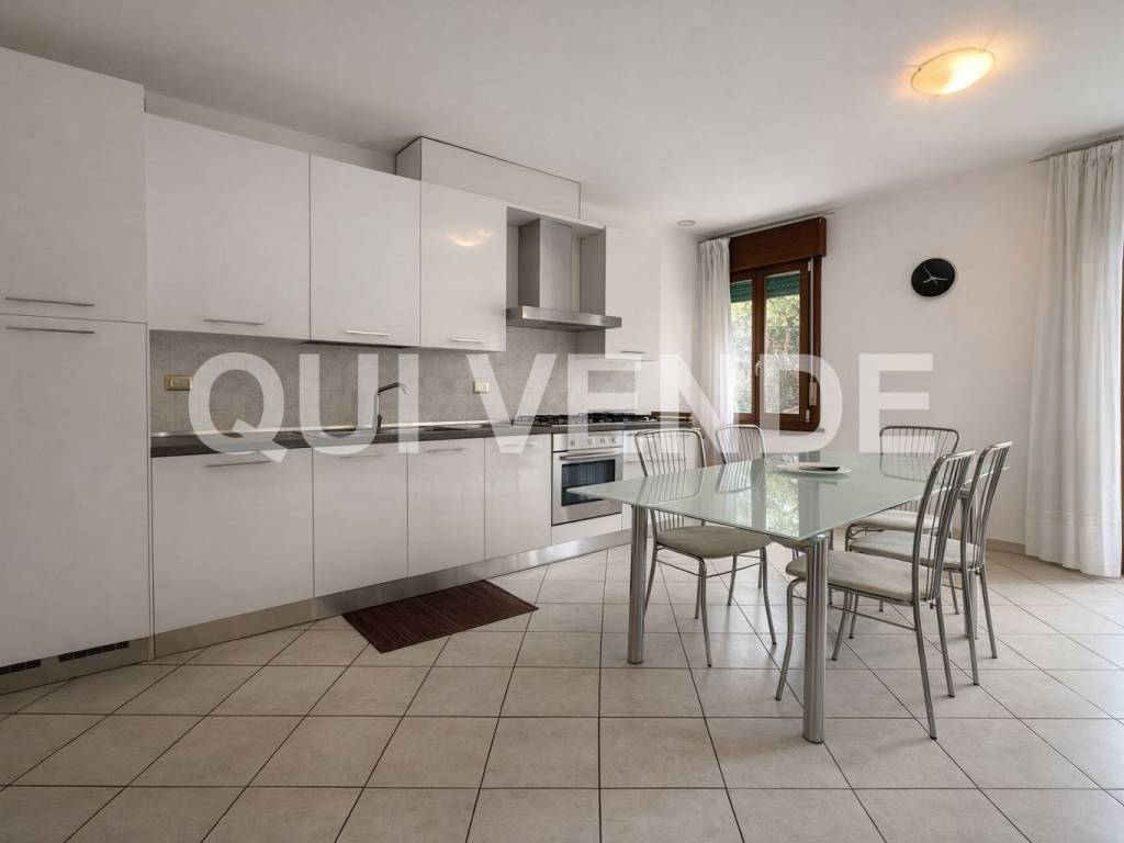 appartamento in vendita a Jesolo in zona Lido