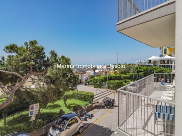 appartamento in vendita a Jesolo in zona Lido
