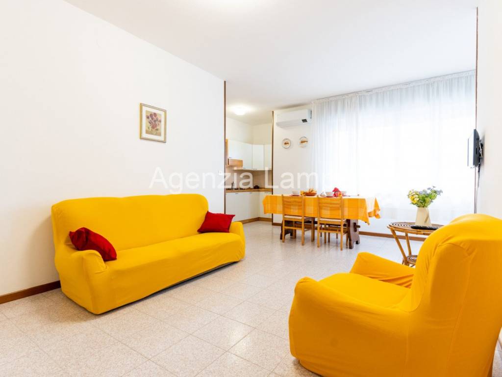 appartamento in vendita a Jesolo in zona Lido