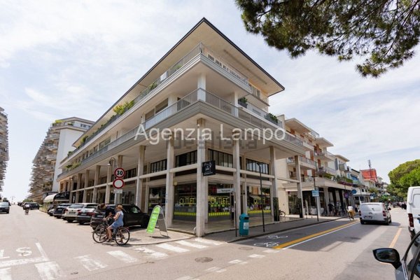 appartamento in vendita a Jesolo in zona Lido