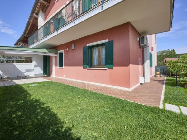 appartamento in vendita a Jesolo in zona Lido