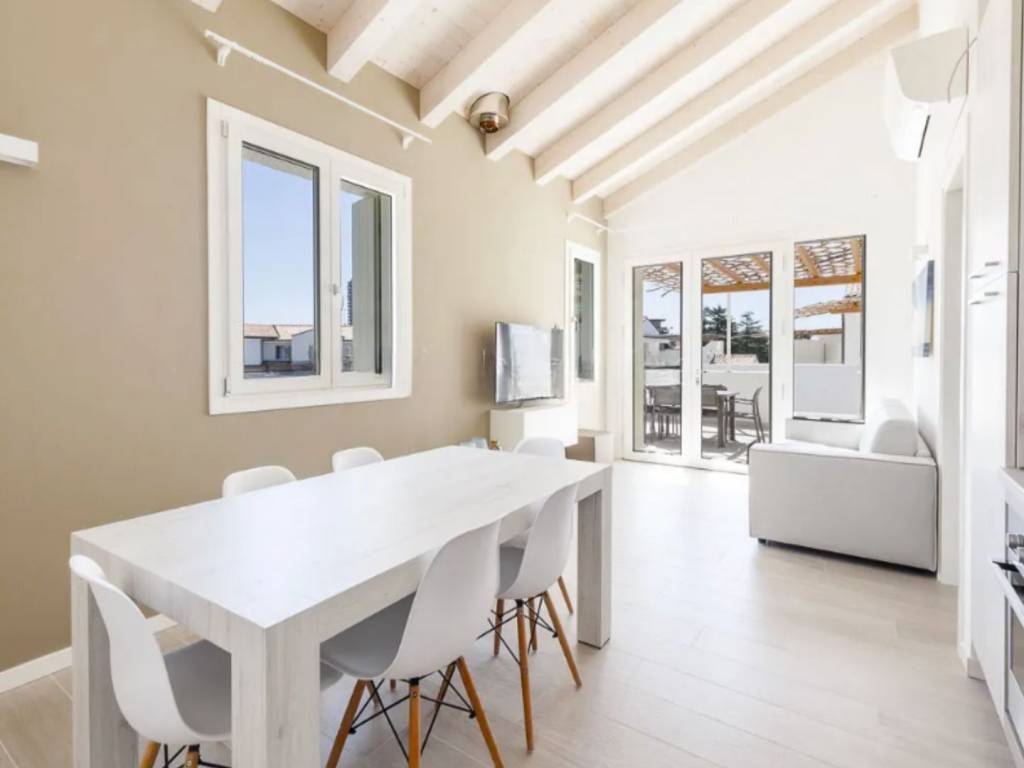 appartamento in vendita a Jesolo in zona Lido