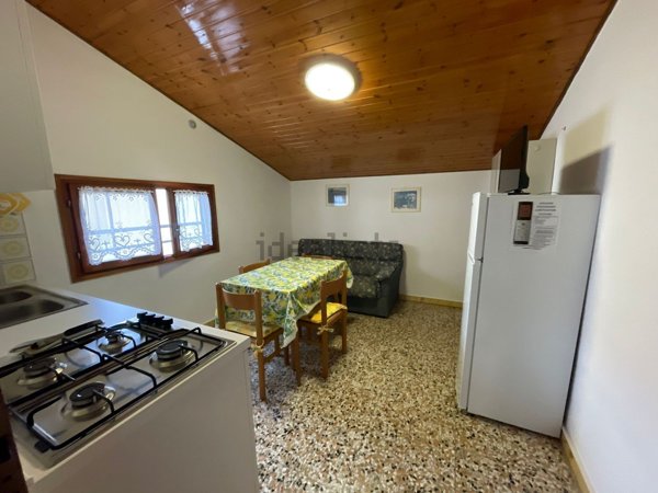 appartamento in vendita a Jesolo in zona Lido