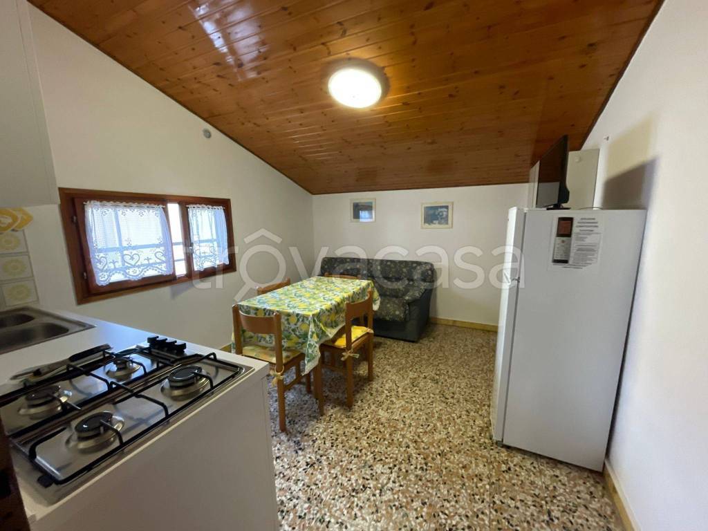 appartamento in vendita a Jesolo in zona Lido