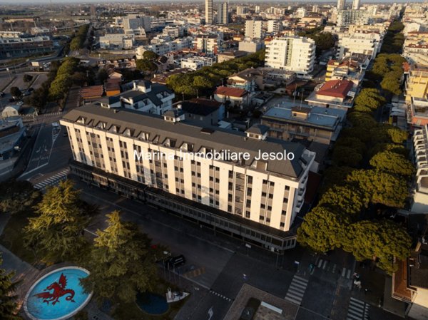 ufficio in vendita a Jesolo in zona Lido