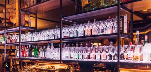 negozio in vendita a Jesolo in zona Lido