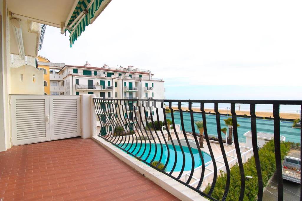 appartamento in vendita a Jesolo in zona Lido