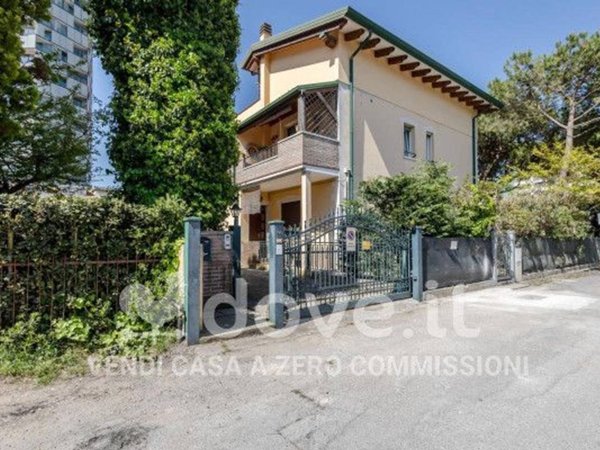 appartamento in vendita a Jesolo in zona Lido