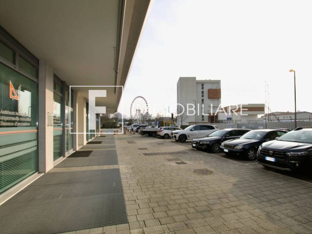 negozio in vendita a Jesolo in zona Lido
