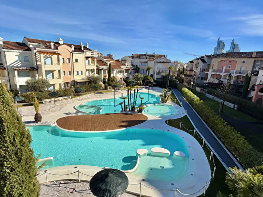 appartamento in vendita a Jesolo in zona Lido