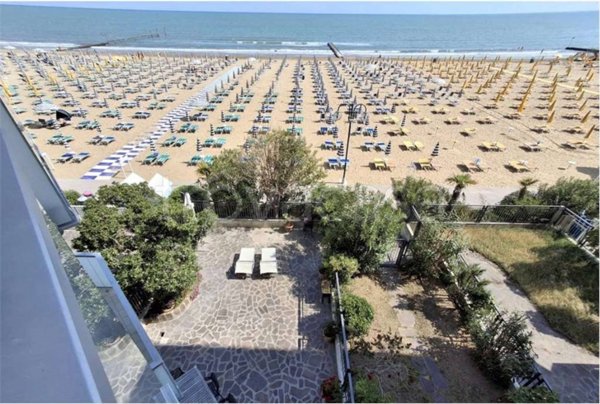 appartamento in vendita a Jesolo in zona Lido