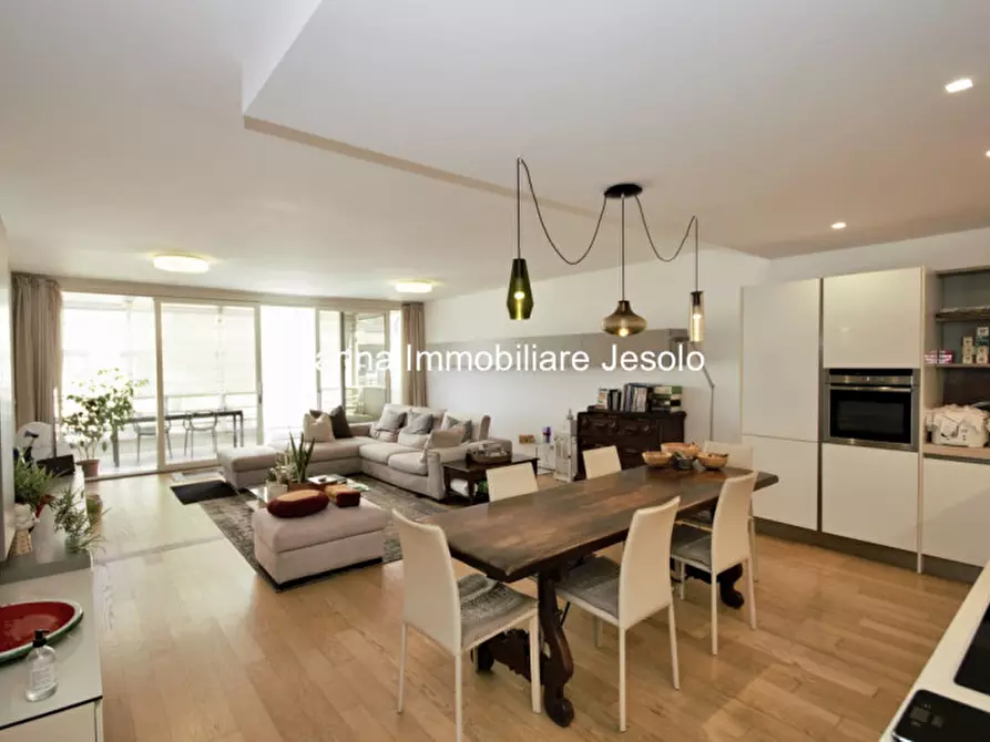 appartamento in vendita a Jesolo in zona Lido