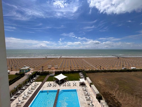 appartamento in vendita a Jesolo in zona Lido