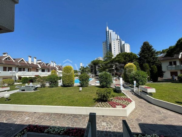appartamento in vendita a Jesolo in zona Lido