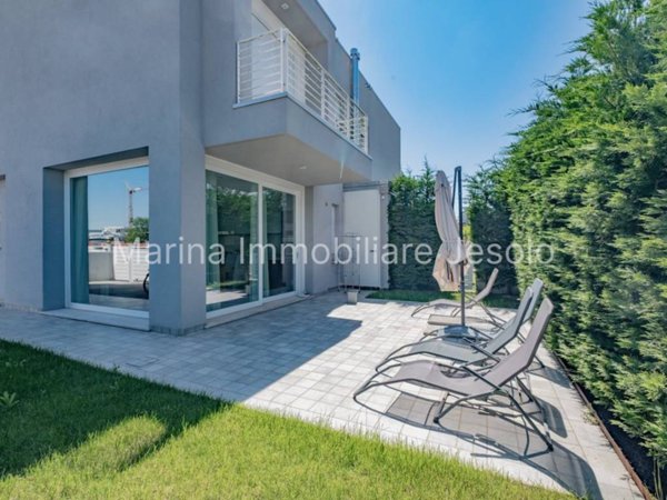 casa indipendente in vendita a Jesolo in zona Lido