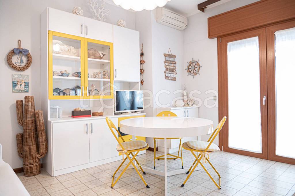 appartamento in vendita a Jesolo in zona Lido