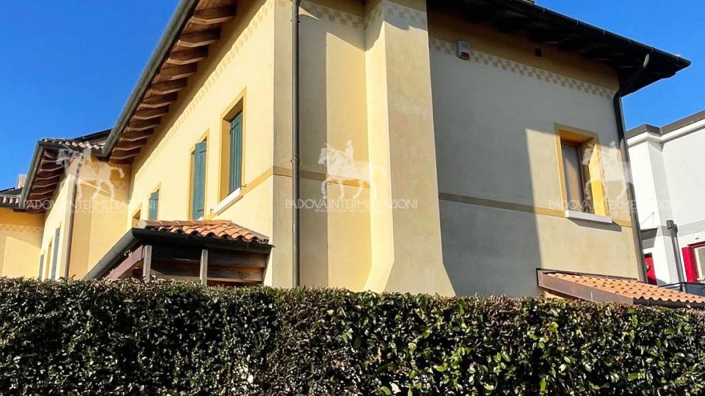 casa indipendente in vendita a Jesolo