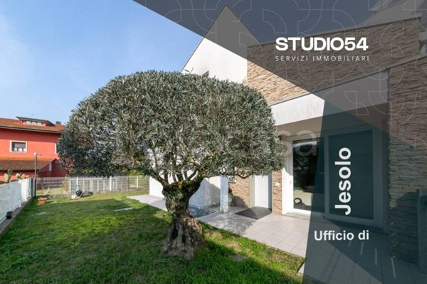 casa indipendente in vendita a Jesolo