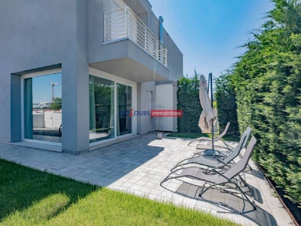 casa indipendente in vendita a Jesolo in zona Lido